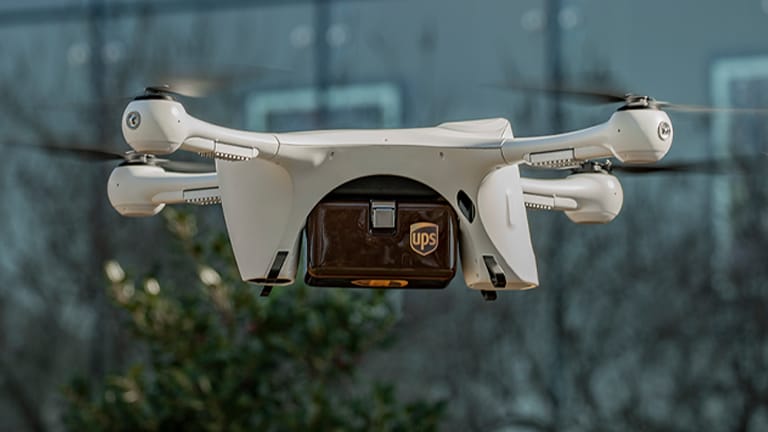 ups kargo drone ile taşımacılı