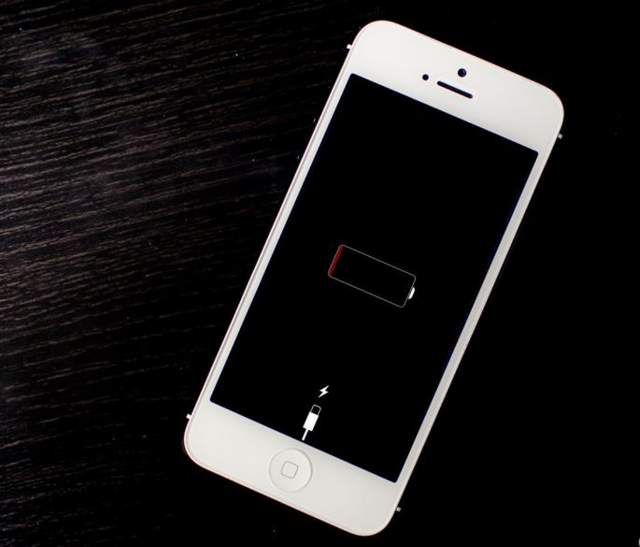 apple, iphone eski model telefonları neden yavaşlatıyor