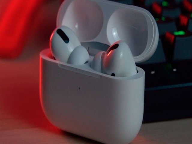 Apple AirPods Pro (1,499TL)