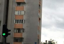 Fotografija ove stambene zgrade iz Splita obišla je celi Balkan, a sve zbog sulude ideje jednog stanara Fotografija ove stambene zgrade iz Splita obišla je celi Balkan, a sve zbog sulude ideje jednog stanara - featured image