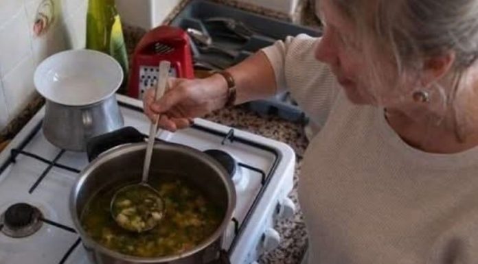 0VlH 6 STVARl U KUĆl 0DAJU NEUREDNU ŽENU: Radite li vi ove stvari… 0VlH 6 STVARl U KUĆl 0DAJU NEUREDNU ŽENU: Radite li vi ove stvari… - featured image