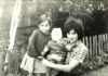 ZAŠTO NE TREBA DRŽATI FOTOGRAFIJE UMRLIH LJUDI U KUĆI Razlog će vas zapanjiti! ZAŠTO NE TREBA DRŽATI FOTOGRAFIJE UMRLIH LJUDI U KUĆI Razlog će vas zapanjiti! - featured image