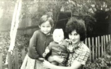 ZAŠTO NE TREBA DRŽATI FOTOGRAFIJE UMRLIH LJUDI U KUĆI Razlog će vas zapanjiti! ZAŠTO NE TREBA DRŽATI FOTOGRAFIJE UMRLIH LJUDI U KUĆI Razlog će vas zapanjiti! - featured image