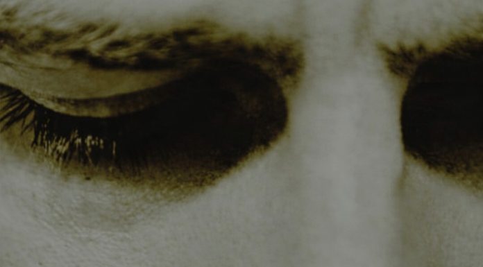 5 znakova da vas osoba nije zaboravila i da joj jako nedostajete 5 znakova da vas osoba nije zaboravila i da joj jako nedostajete - featured image