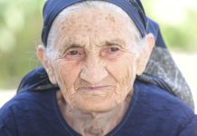 7 stvari koje nakon 60. godine ne treba držati na vidnom mestu u kući: Veruje se da donose samoću i bedu 7 stvari koje nakon 60. godine ne treba držati na vidnom mestu u kući: Veruje se da donose samoću i bedu - featured image